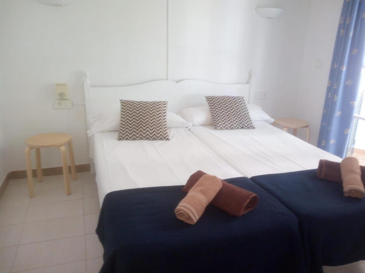 Apartamentos Playa Park Brisas Son Xoriguer كالا ان بوسش المظهر الخارجي الصورة